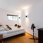 Casa Nova, 1 Min From Beach, Centre